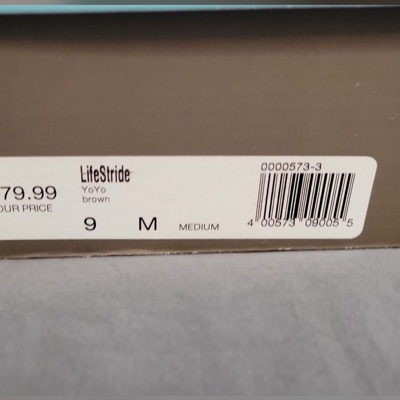 Lifestride Ankle Boots- Yoyo Faux Leather Zip Up Booties- Size 9M - Picture 5 of 7